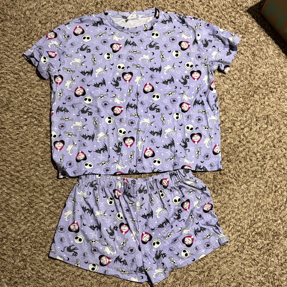 Disney Women's Purple Halloween Pajama Set
